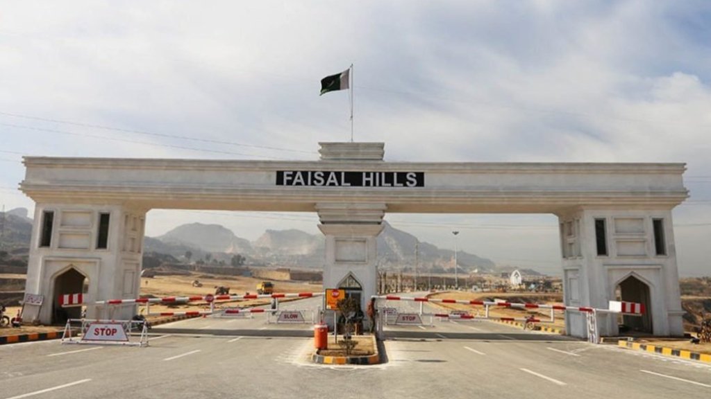 service-1 06.entrance gate 1024x576 3 (1)